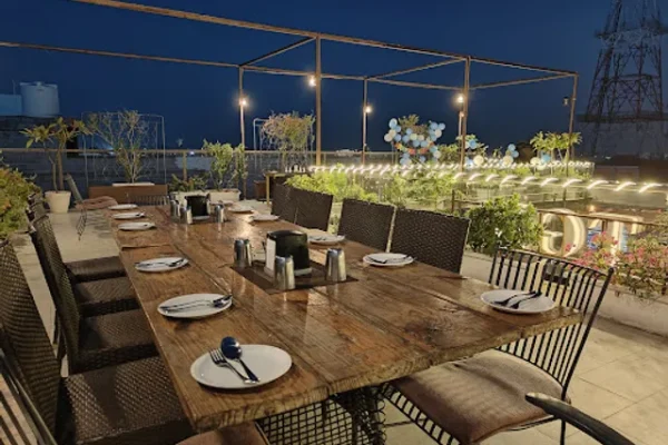 eyJidWNrZXQiOiJ1dGEtaW1hZ2VzIiwia2V5IjoicGxhY2VfaW1nL3NEVUgzaVJHU0N1RGFBTFVpM2p3NEEiLCJlZGl0cyI6eyJyZXNpemUiOnsid2lkdGgiOjY0MCwiaGVpZ2h0Ijo2NDAsImZpdCI6Imluc2lkZSJ9LCJyb3RhdGUiOm51bGwsIn